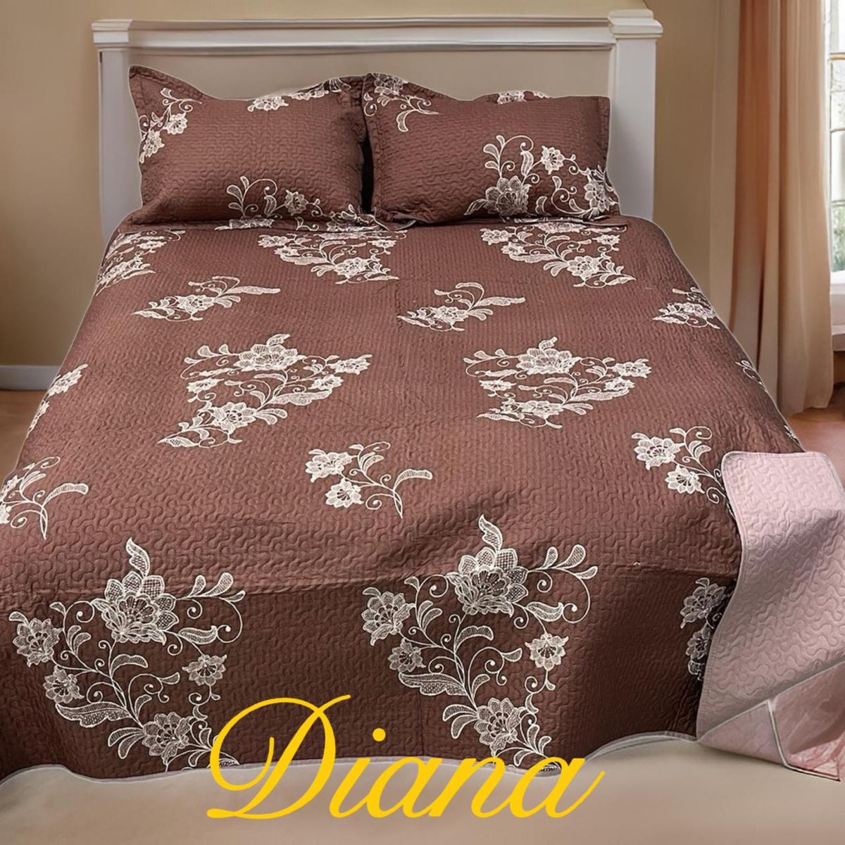 GENERICO - CUBRECAMA QUILT DE VERANO DELGADO DISEÑO CAFE FLOR BLANCA 1.5 PLAZA