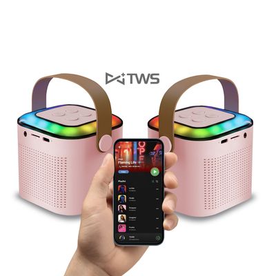 Imagen 2 del producto PARLANTE PORTÁTIL BLUETOOTH MY LIL FIRST SINGER LUZ RGB 1 MIC 09392 Negro