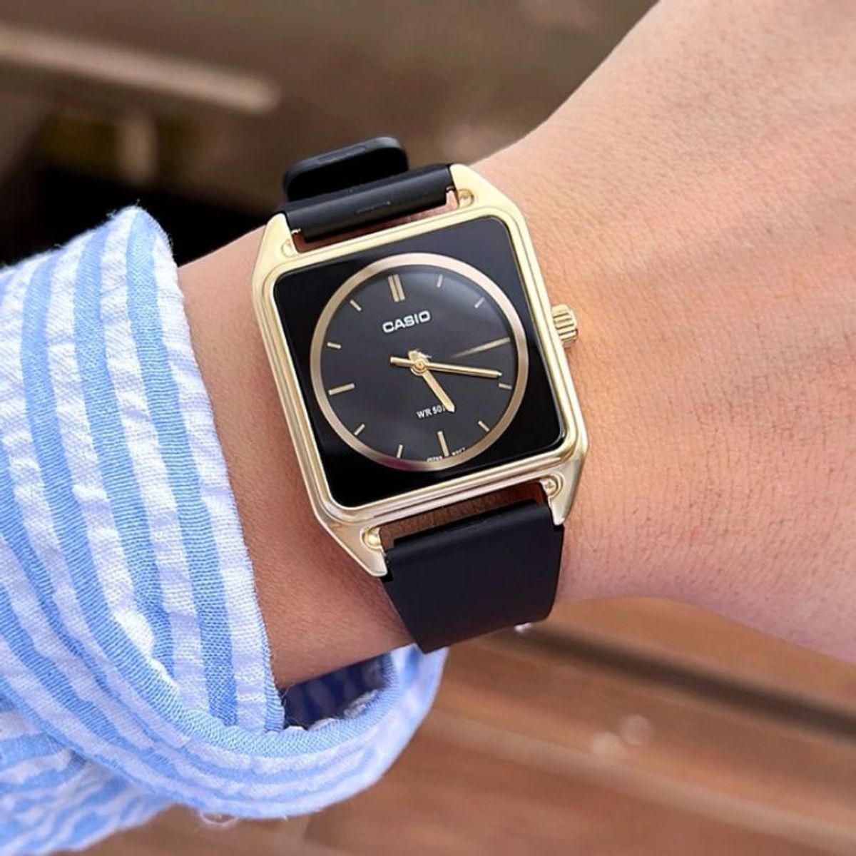 CASIO - Reloj Casio Vintage Unisex Cuadrado Dorado MTP-B170-1EV