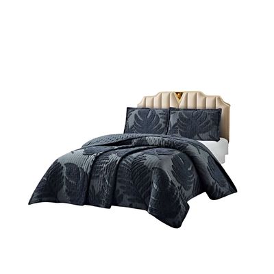 Imagen 2 del producto CUBRECAMA CON DISEÑO HOJA RELIEVE 2 PLAZAS NEGRO