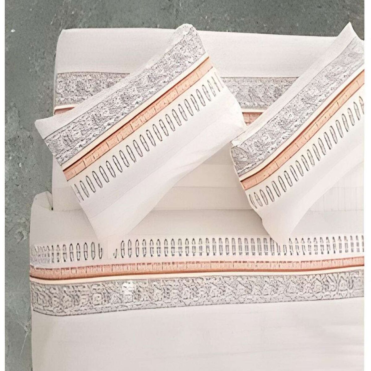 GENERICO - JUEGO DE SÁBANAS TELA DE GENERO KING CON DISEÑO S6