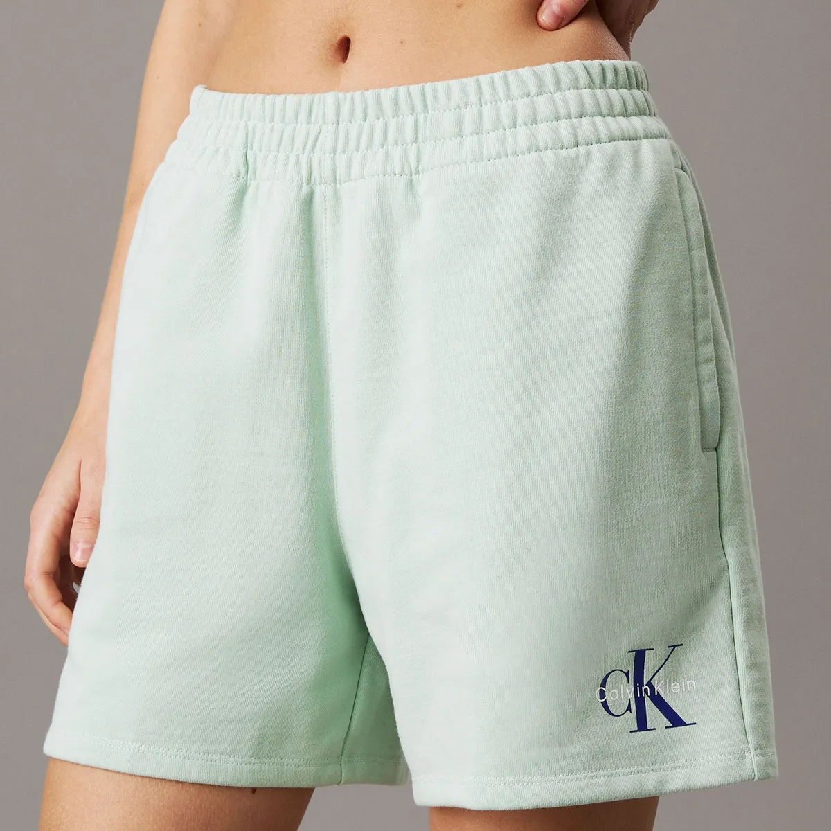 CALVIN KLEIN - Shorts Felpa Francesa con Logo Monograma Verde Calvin Klein