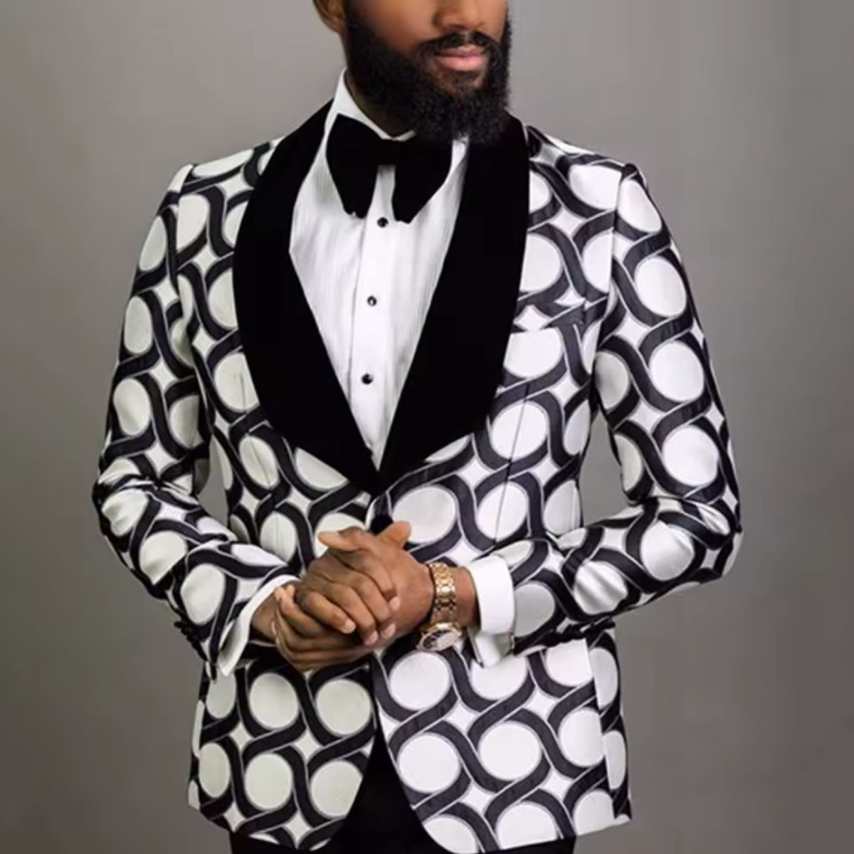 XPRESS RECHARGE - Esmoquin Moderno Blanco y Negro