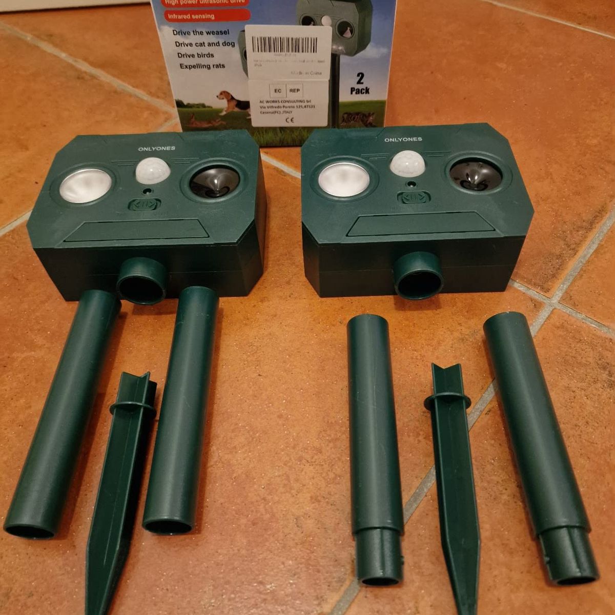 MOVI - REPELENTE DE ANIMALES  ULTRASONICO CON PANEL SOLAR