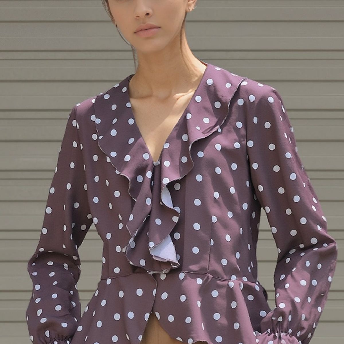 ME QUIERE MUCHO POQUITO NADA - BLUSA JULIA LUN TAUPE