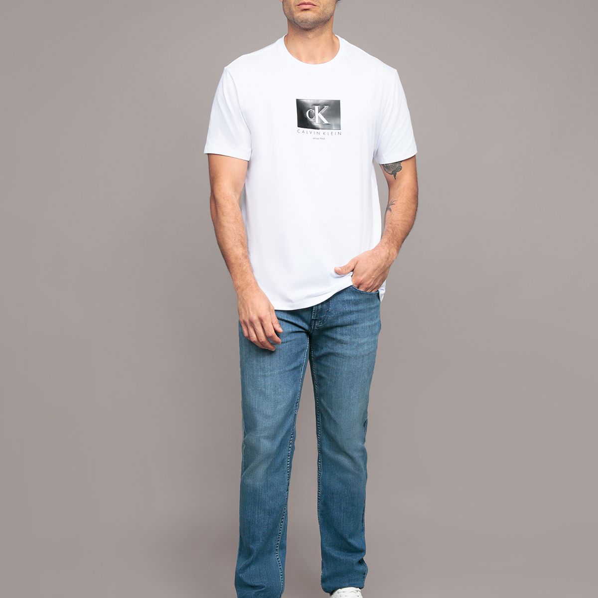 CALVIN KLEIN - Polera con monograma en caja Blanco Calvin Klein