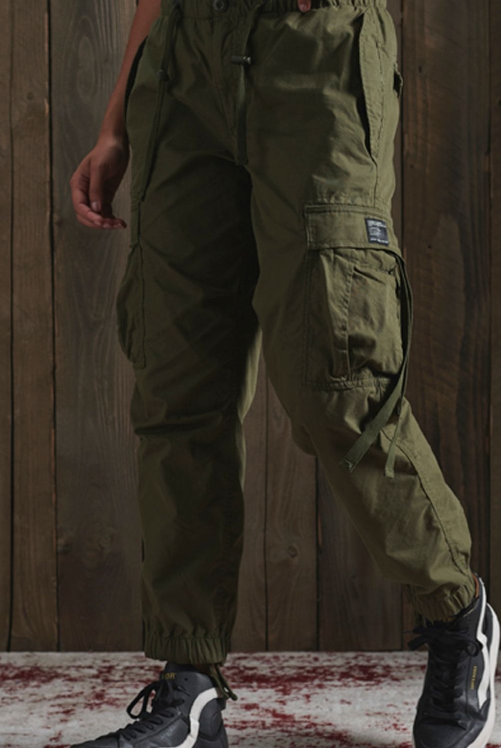 SUPERDRY - Pantalones Cargo  Mujer