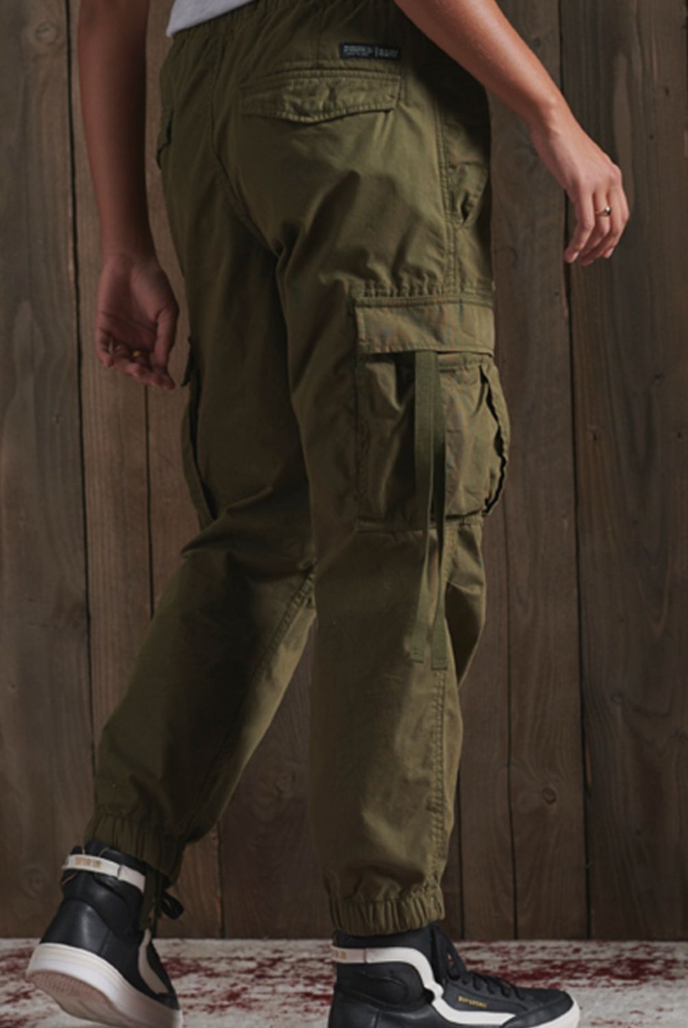 SUPERDRY - Pantalones Cargo  Mujer
