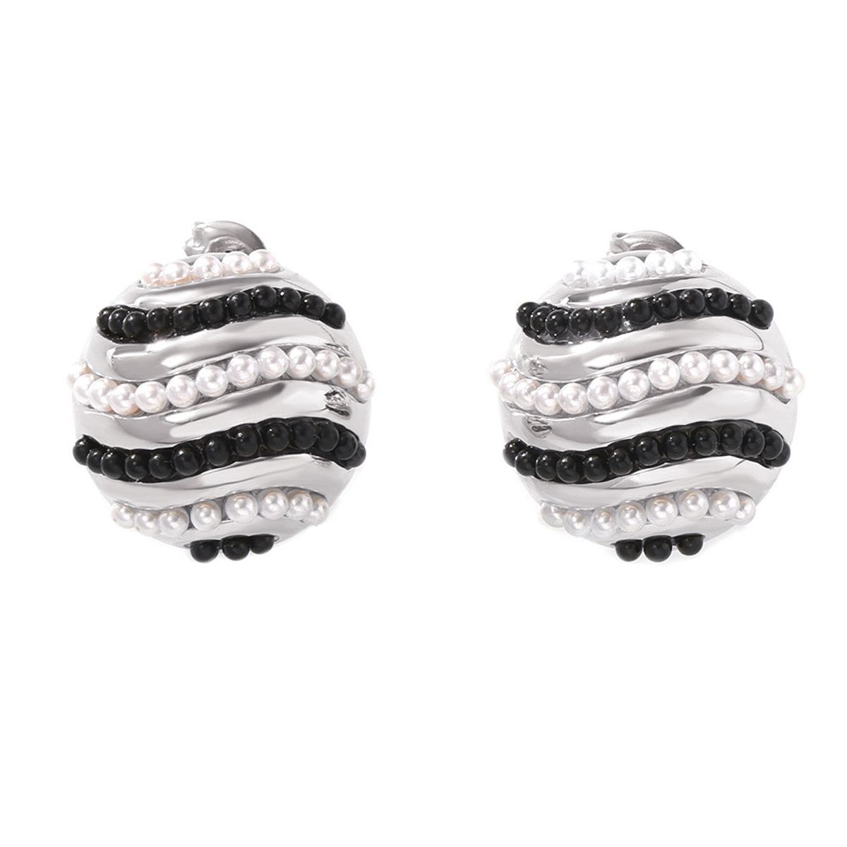LUX JOYAS - Aros Baño Oro Blanco 18k Pegados Perla B&N