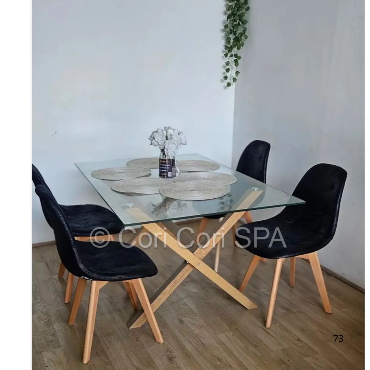 CORI CORI - Comedor Medlock 140x90cm + 4 Sillas Capitonne Ecocuero Vintage