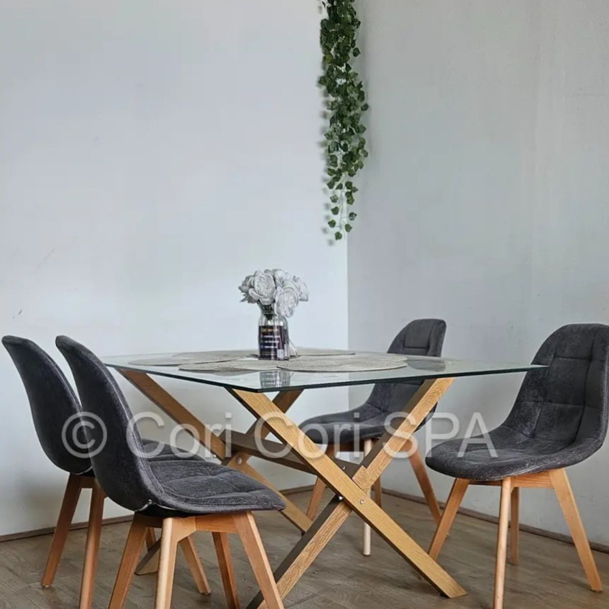 CORI CORI - Comedor Medlock 140x90cm + 4 Sillas Capitonne Ecocuero Vintage