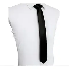 XPRESS RECHARGE - Corbata Negra Lisa Slim – Elegancia Clásica y Estilo Moderno