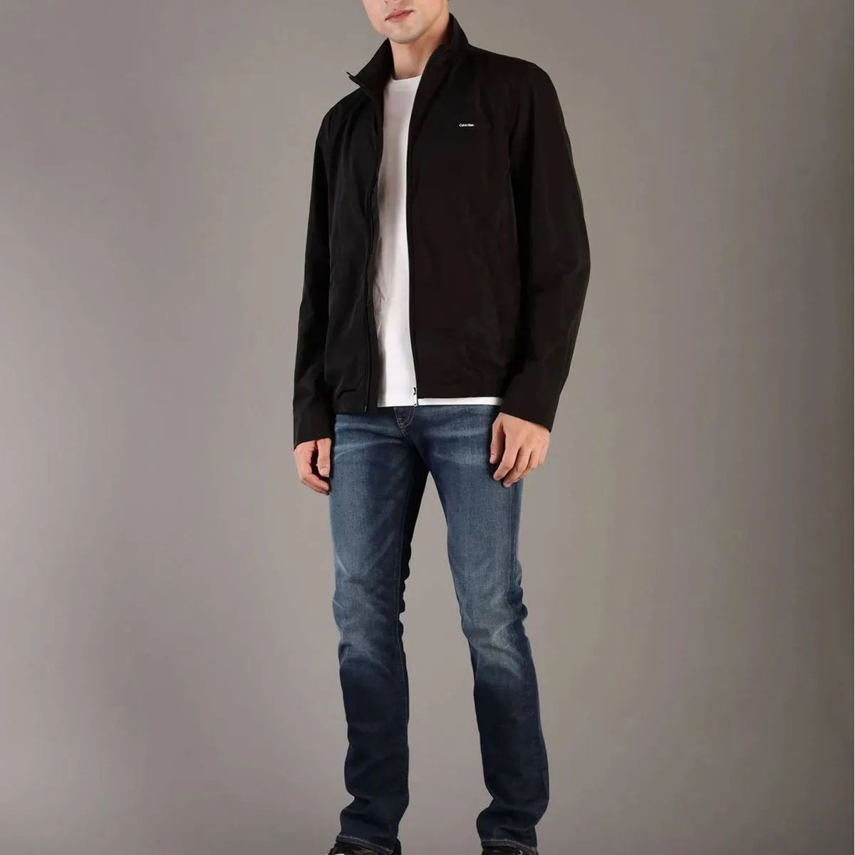 CALVIN KLEIN - Chaqueta Essential de Nailon Negro Calvin Klein