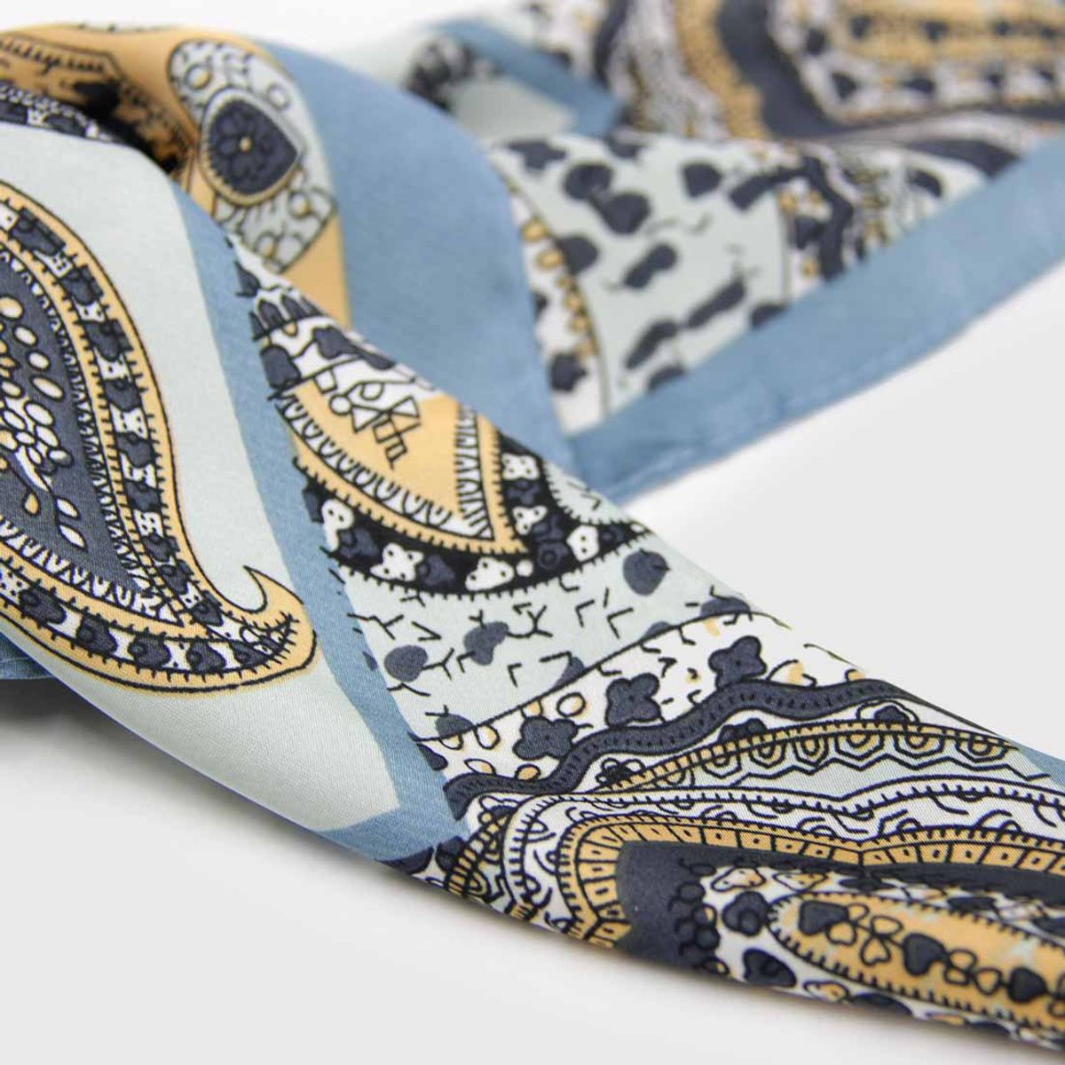 VC ACCESORIOS - Pañuelo Silk feeling 70 x 70