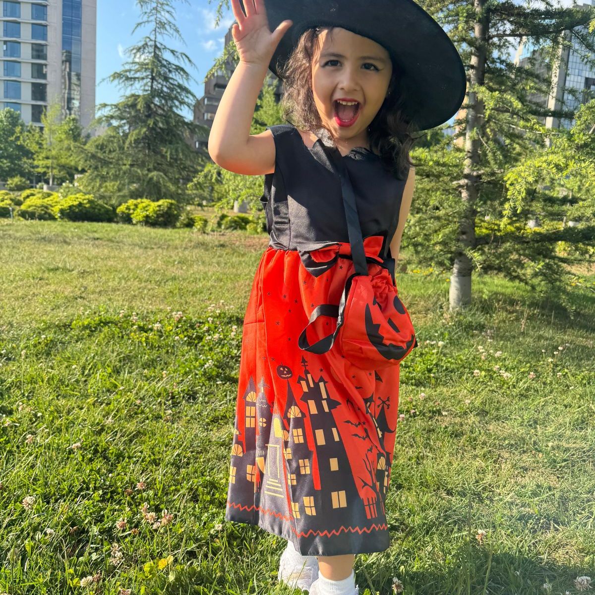 DANK - Vestido de niña Ciudad Encantada