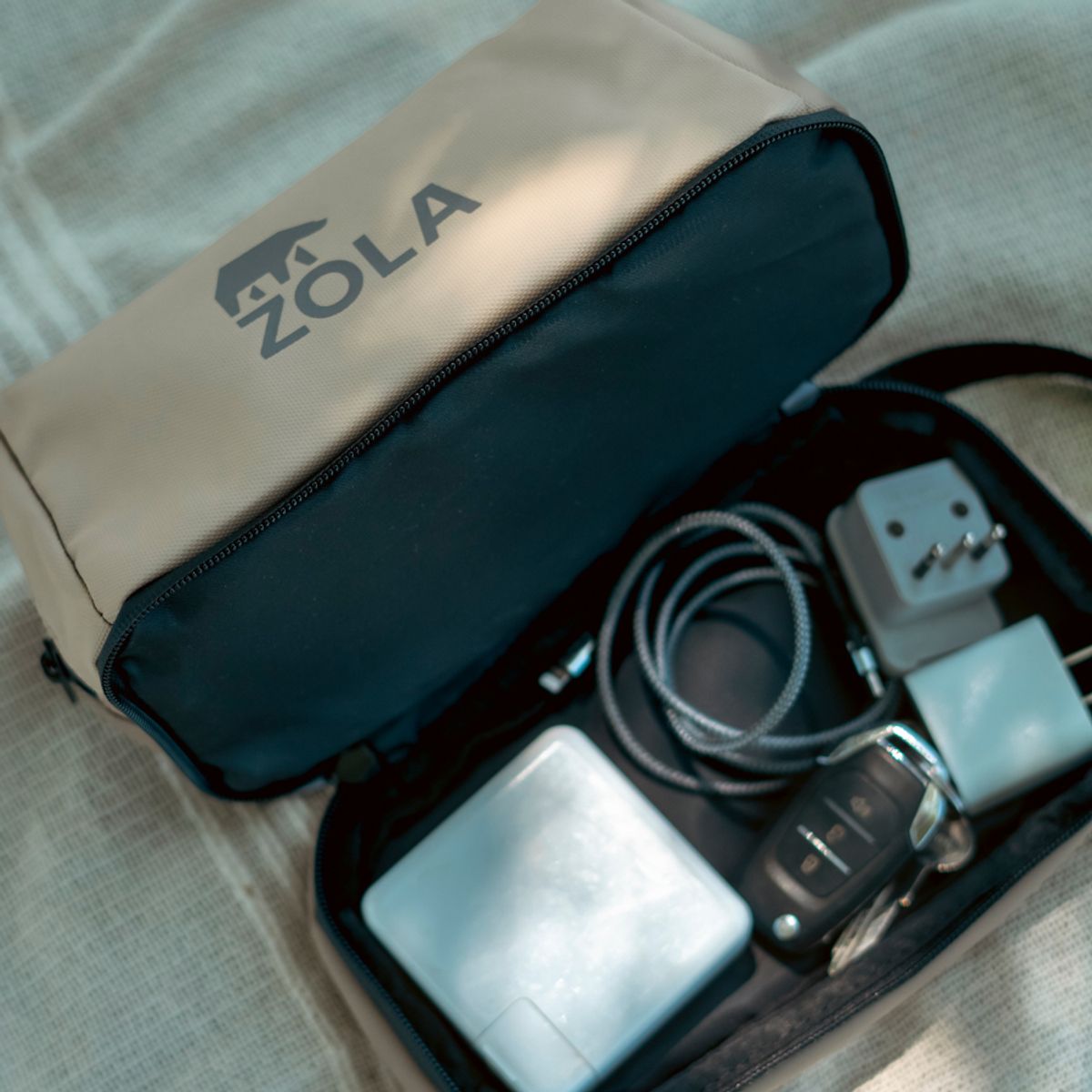 ZOLA OUTDOORS - Neceser Nomad 4,4 L Viaje y Uso Diario Zola Adultos