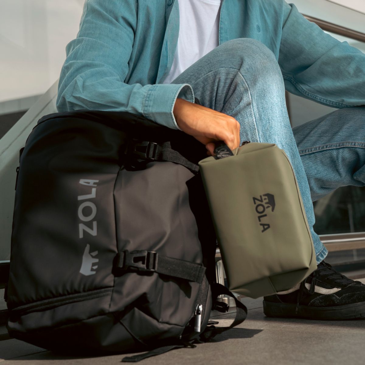 ZOLA OUTDOORS - Mochila Impermeable de Viaje Avión Aprobado 35 Litros