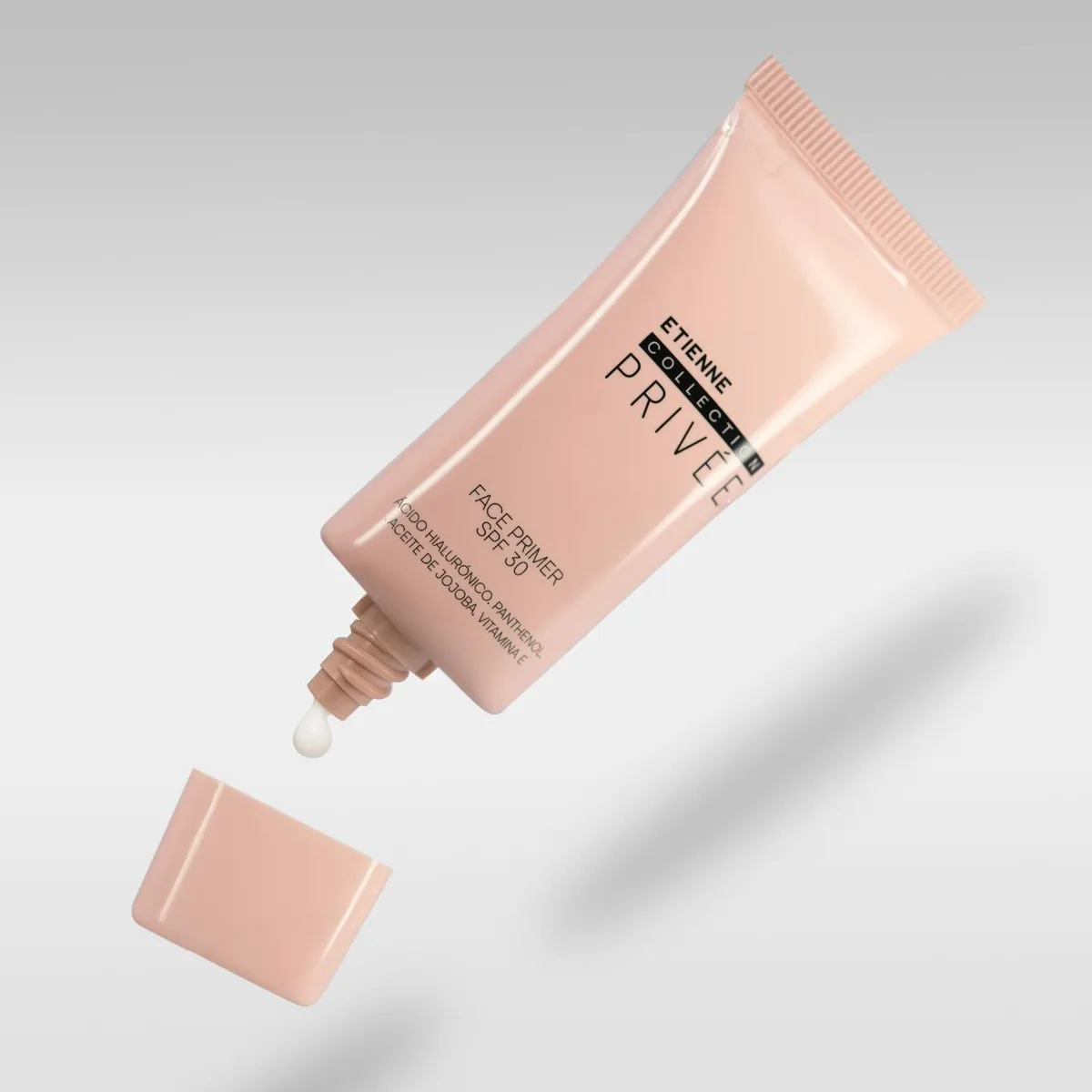 ETIENNE - Privee Face Primer SPF 30 con Acido Hialurico y Vitamina E