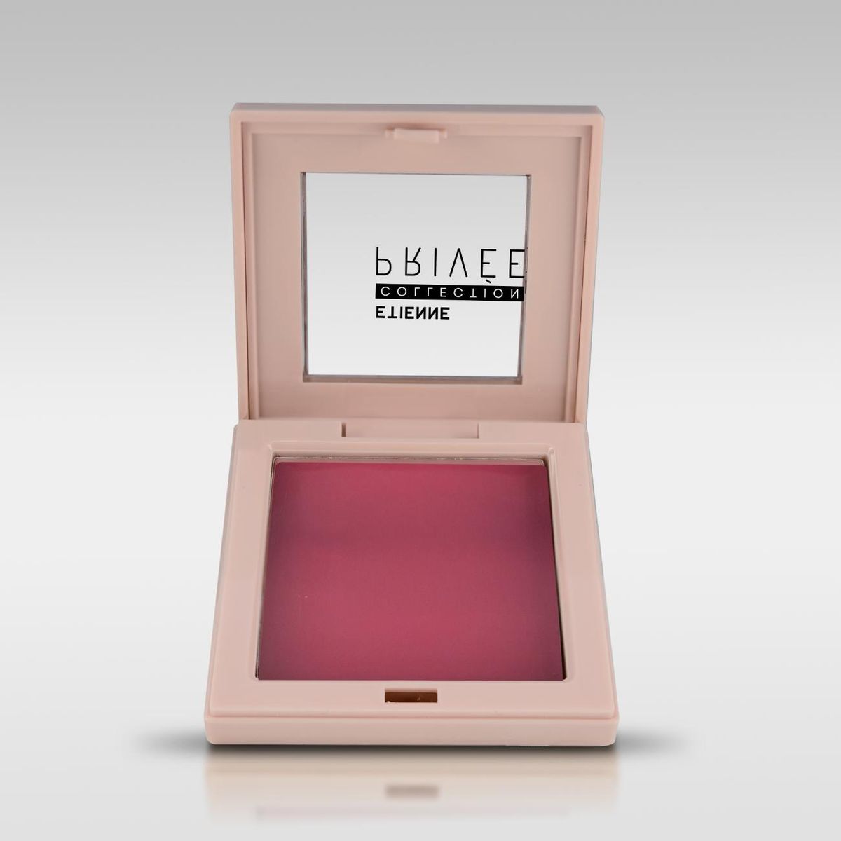 ETIENNE - Privee Cream Blush Strawberrycon Acido Hialuronico y Vitam E
