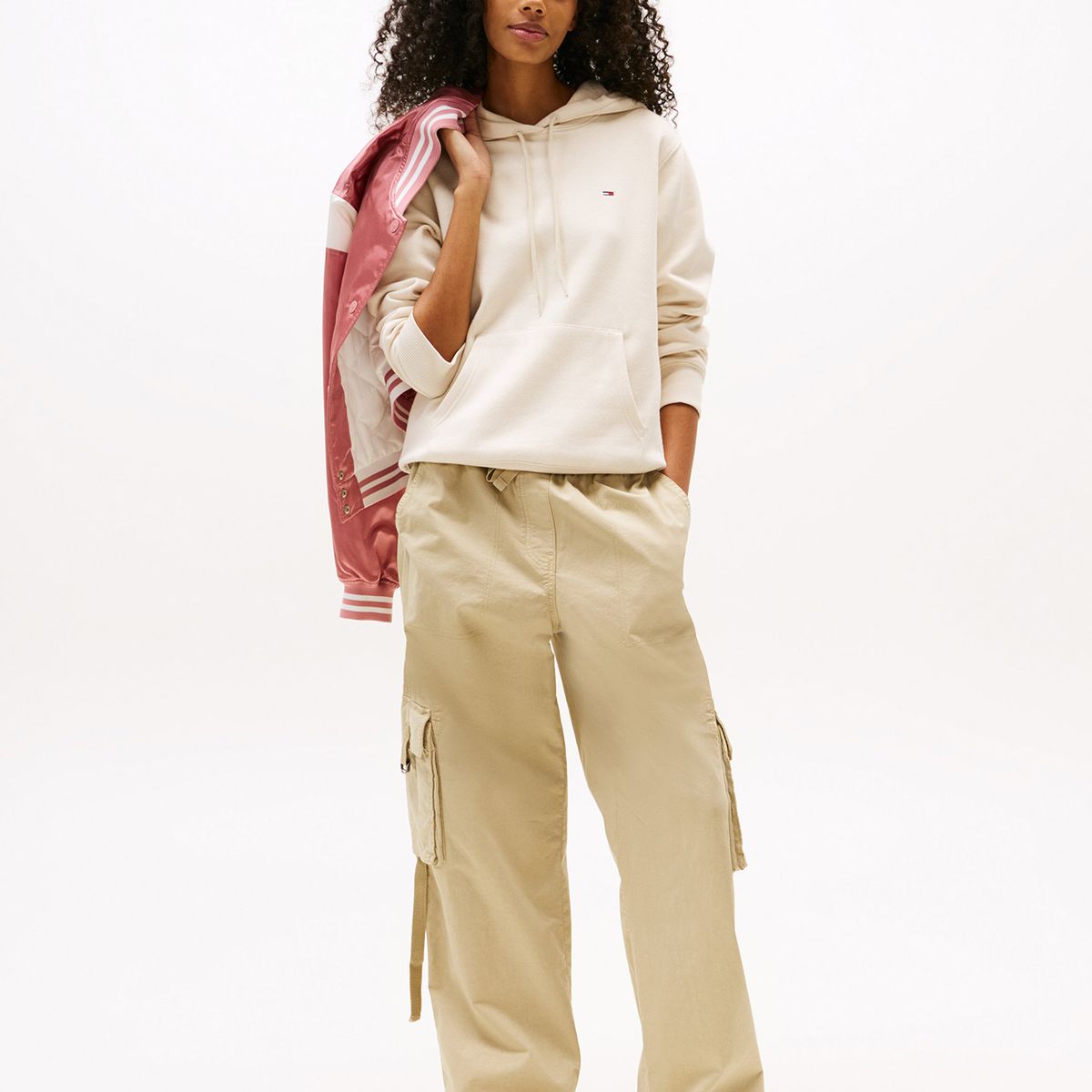 TOMMY HILFIGER - Polerón Hoodie Flag Logo Beige Tommy Jeans