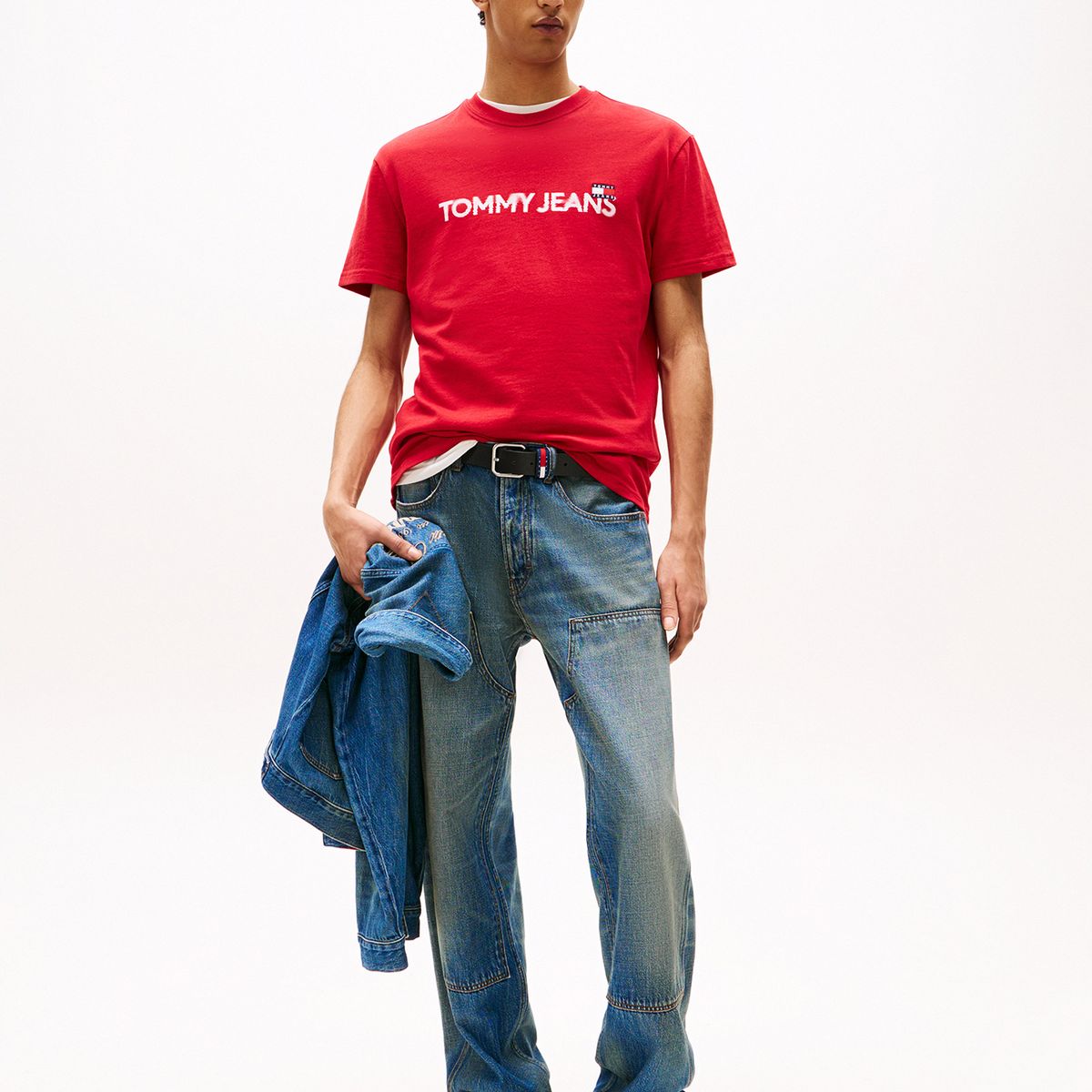 TOMMY HILFIGER - Polera Con Logo De Parche Rojo Tommy Jeans