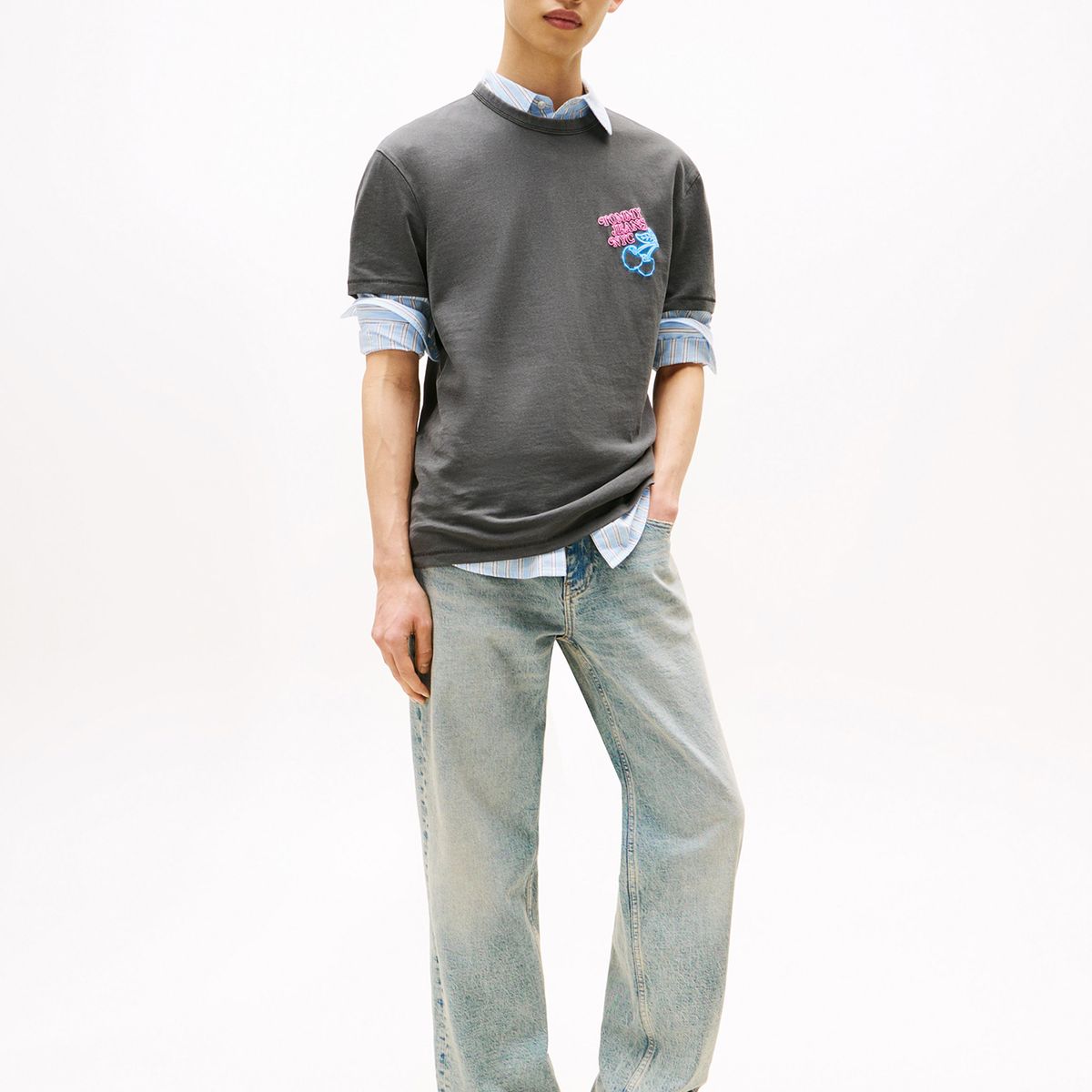 TOMMY HILFIGER - Polera Novelty Con Estampado Negro Tommy Jeans