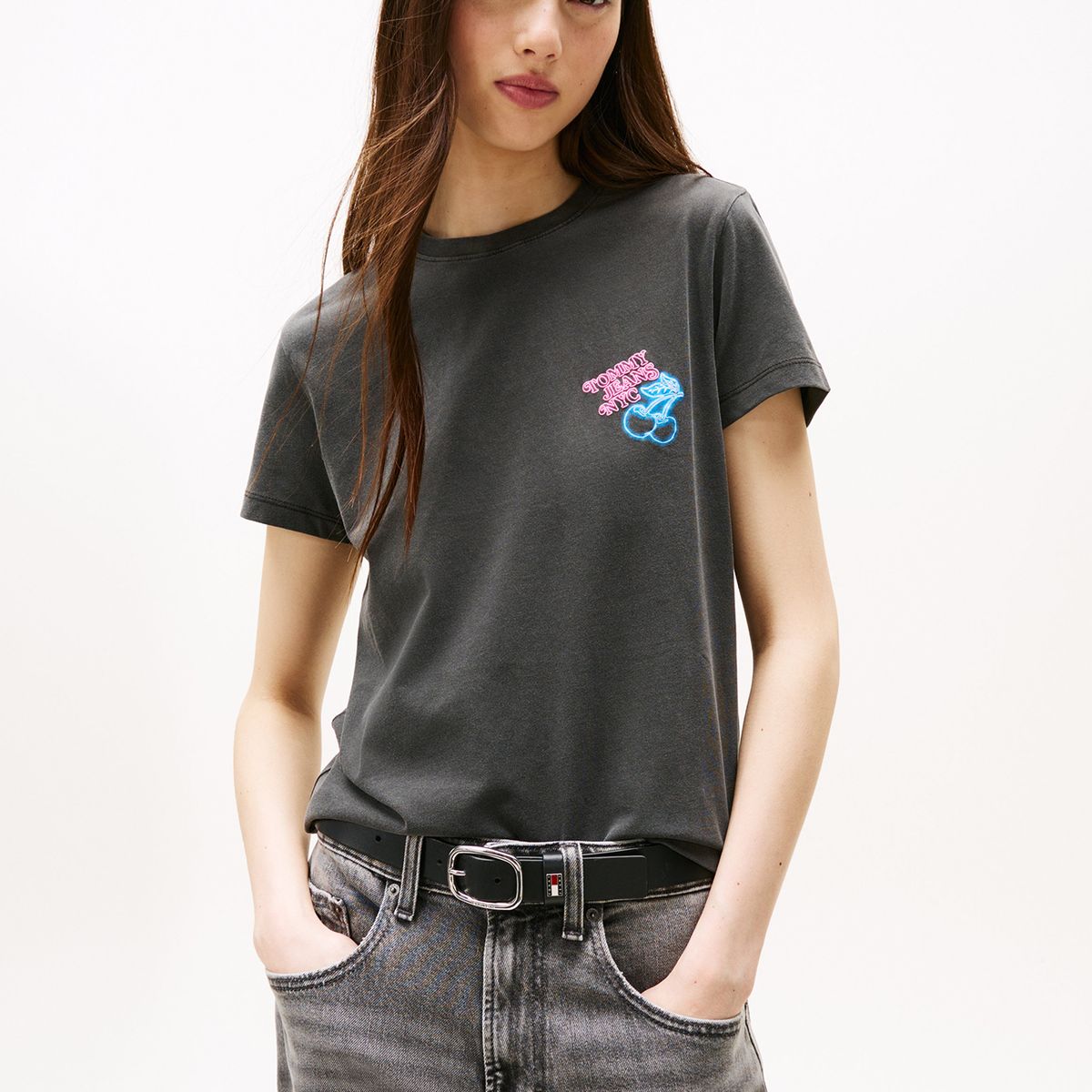 TOMMY HILFIGER - Polera Neon Cherry Logo Negro Tommy Jeans