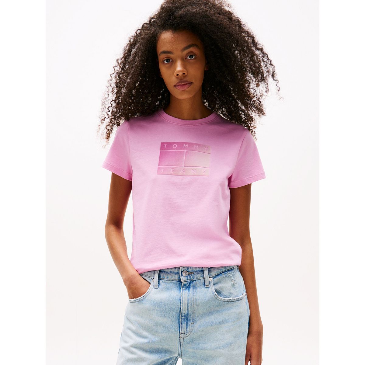 TOMMY HILFIGER - Polera Con Logo Degradado Rosado Tommy Jeans