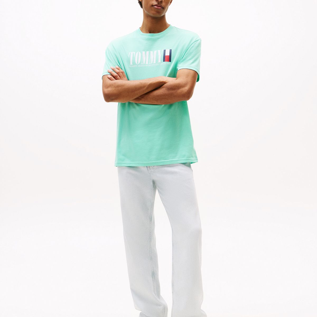 TOMMY HILFIGER - Polera C-Neck Con Logo Verde Tommy Jeans