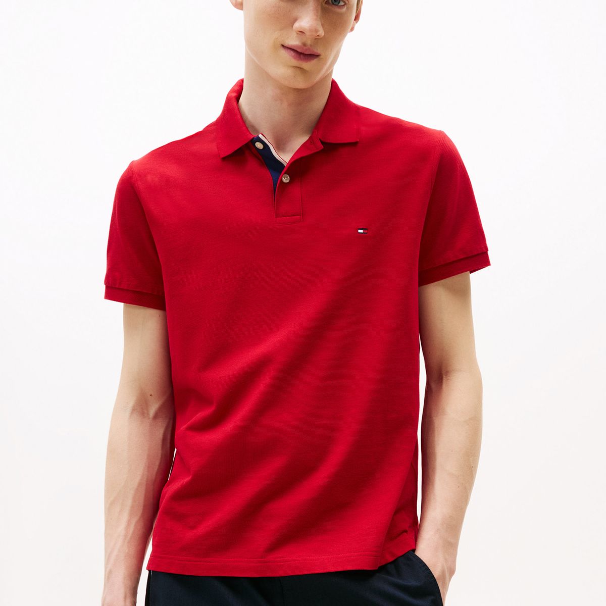 TOMMY HILFIGER - Polo Cuello A Contraste Con Logo Rojo Tommy Hilfiger