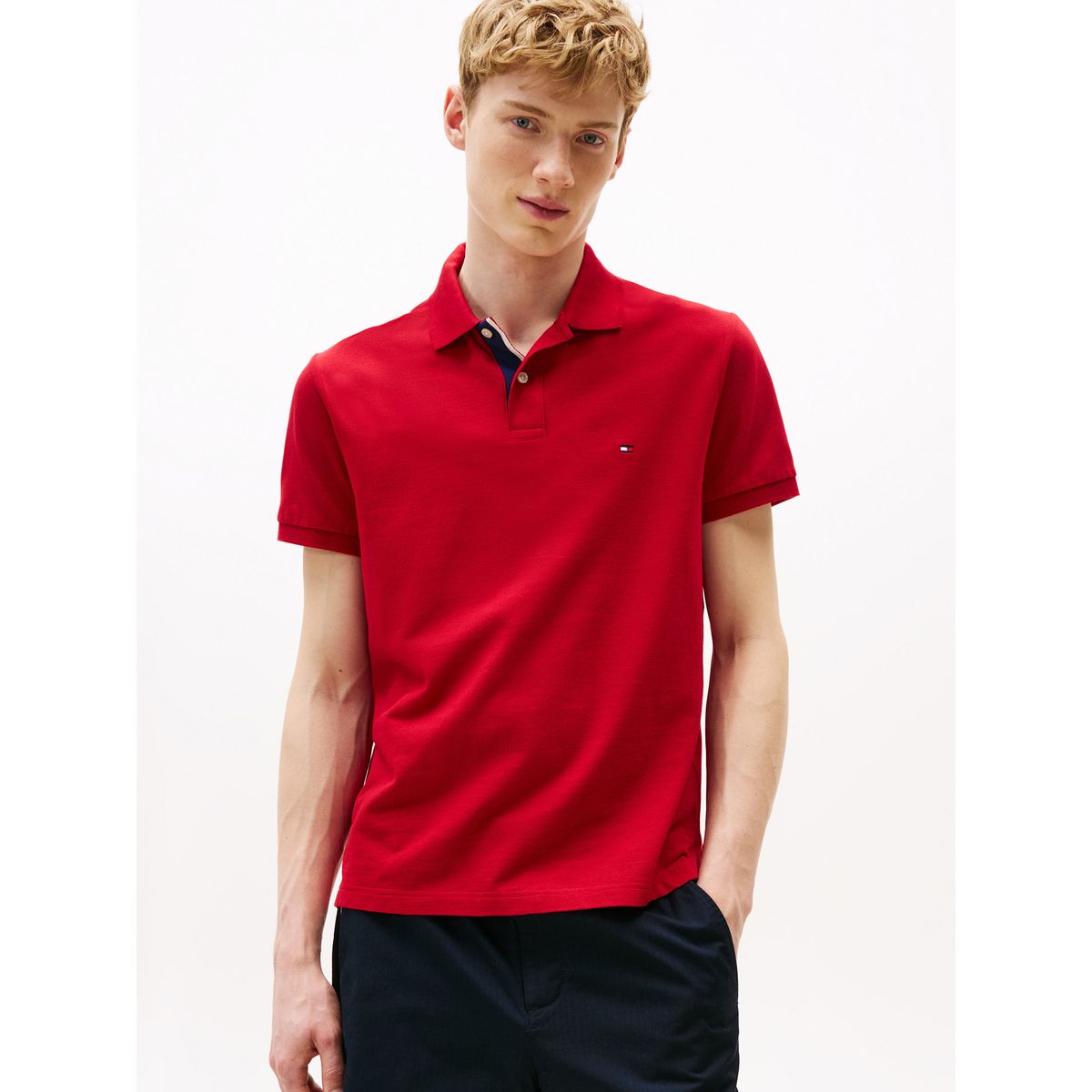 TOMMY HILFIGER - Polo Cuello A Contraste Con Logo Rojo Tommy Hilfiger