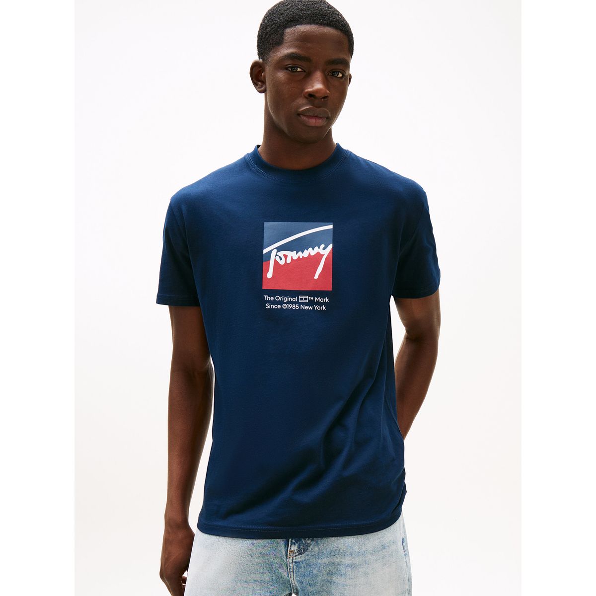 TOMMY HILFIGER - Polera Con Logo Distintivo Azul Tommy Jeans