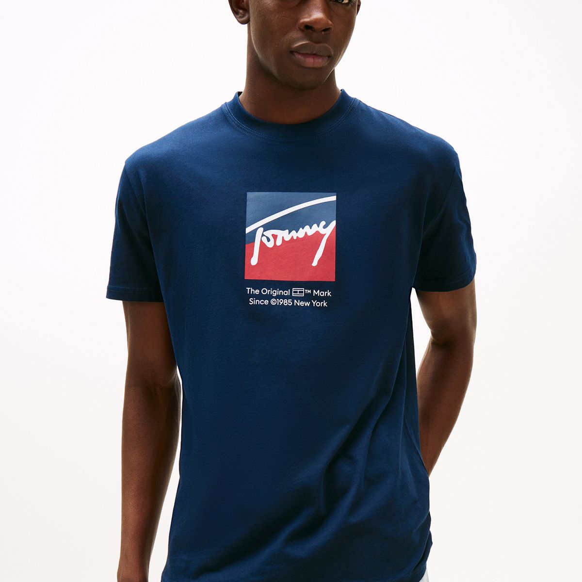 TOMMY HILFIGER - Polera Con Logo Distintivo Azul Tommy Jeans