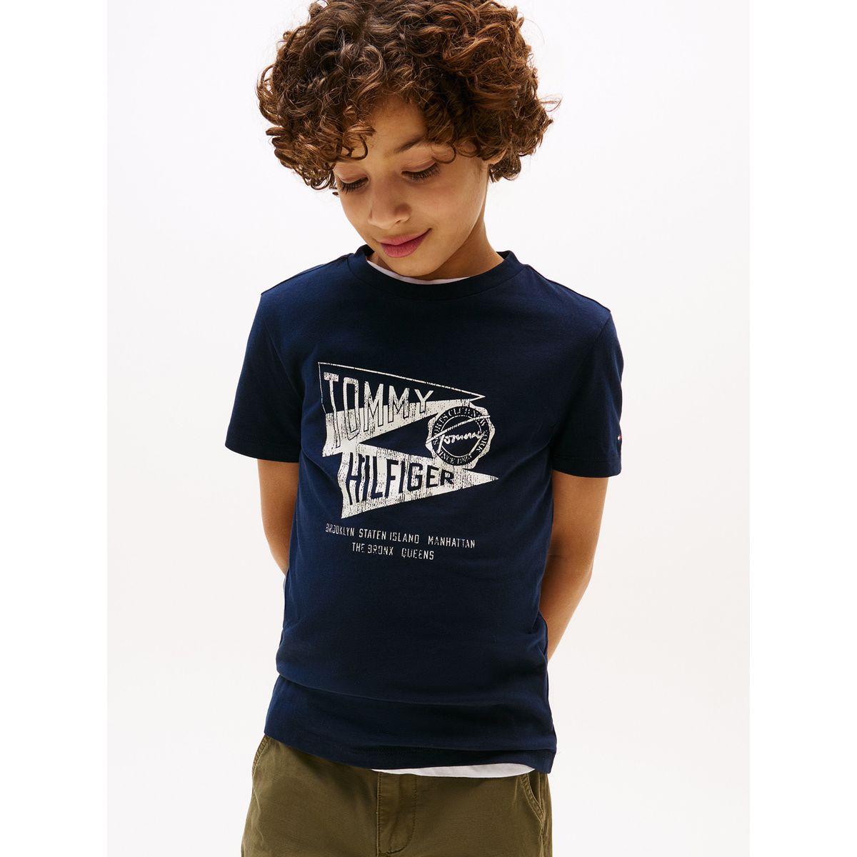 TOMMY HILFIGER - Polera Con Estampado Gráfico Azul Tommy Hilfiger