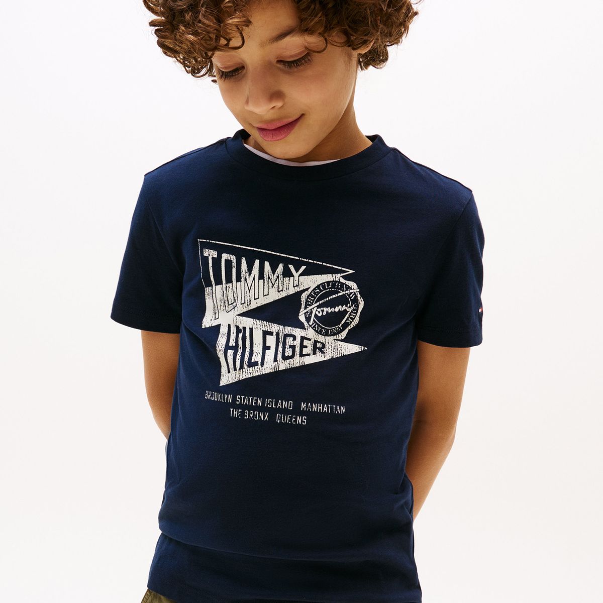 TOMMY HILFIGER - Polera Con Estampado Gráfico Azul Tommy Hilfiger