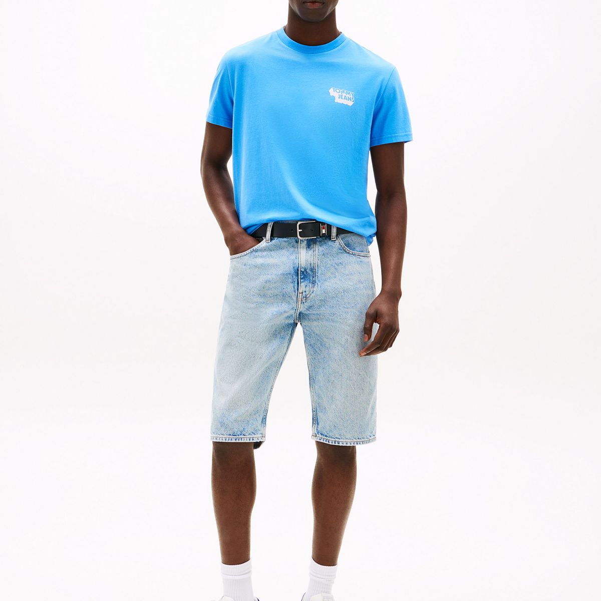 TOMMY HILFIGER - Polera Stack Logo Slim Fit Celeste Tommy Jeans