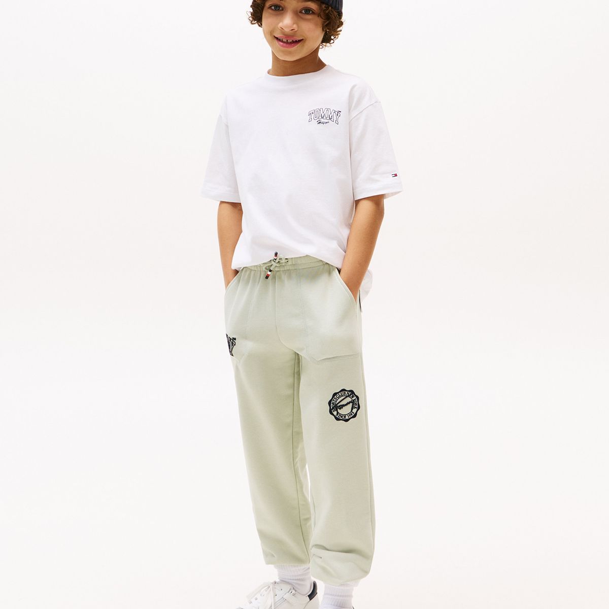 TOMMY HILFIGER - Polera Varsity Graphic Logo Blanco Tommy Hilfiger