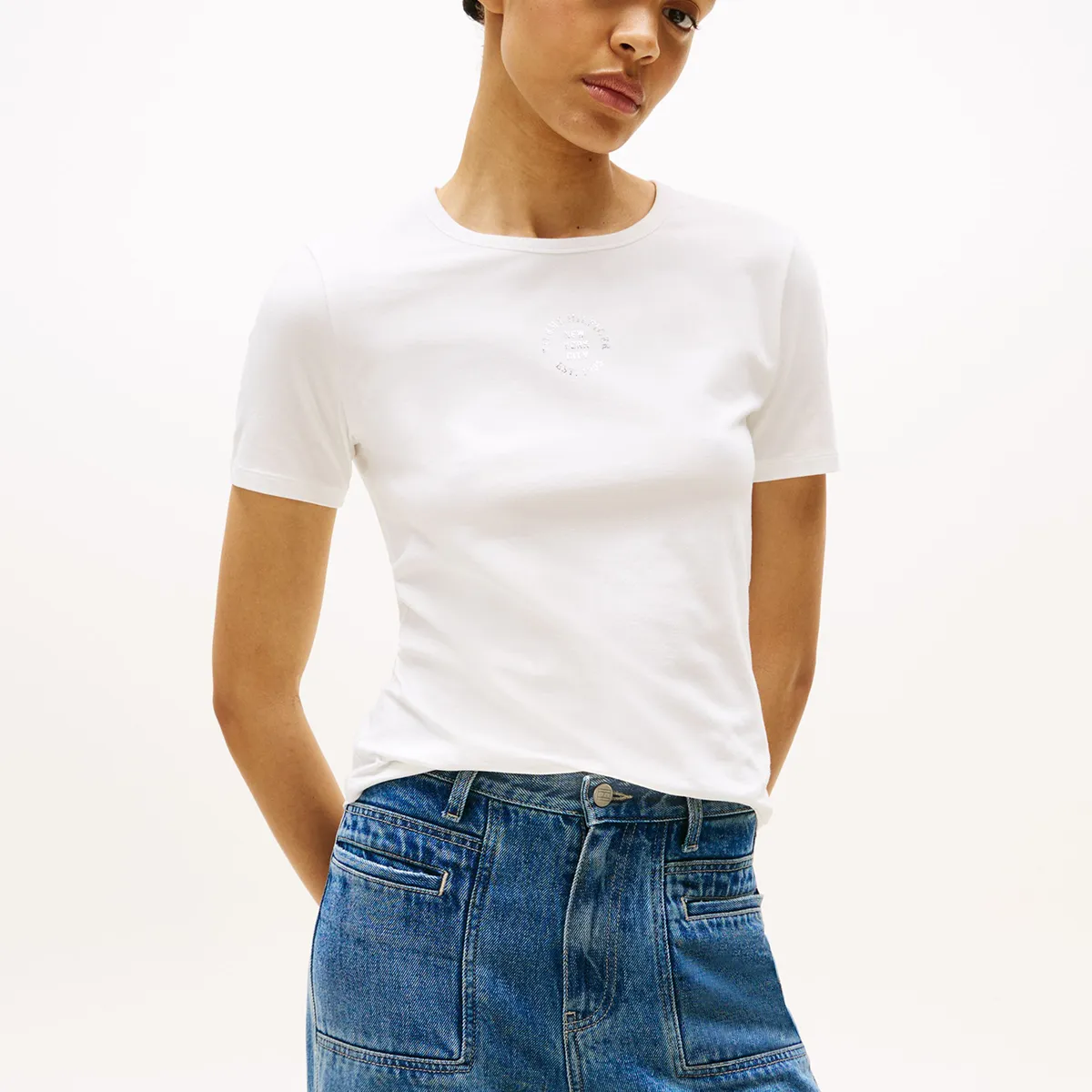 TOMMY HILFIGER - Polera Slim Con Logo Estampado Blanco Tommy Hilfiger