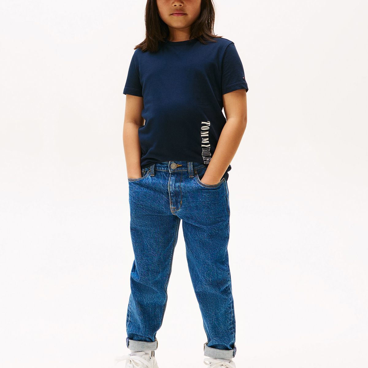 TOMMY HILFIGER - Polera Con Logo Gráfico Azul Tommy Hilfiger