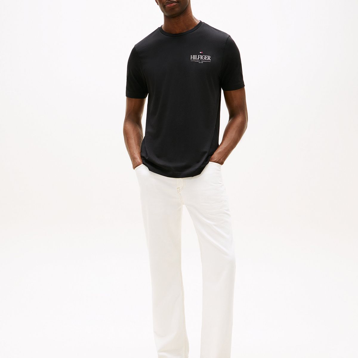 TOMMY HILFIGER - Polera Hilfiger Stack Logo Negro Tommy Hilfiger