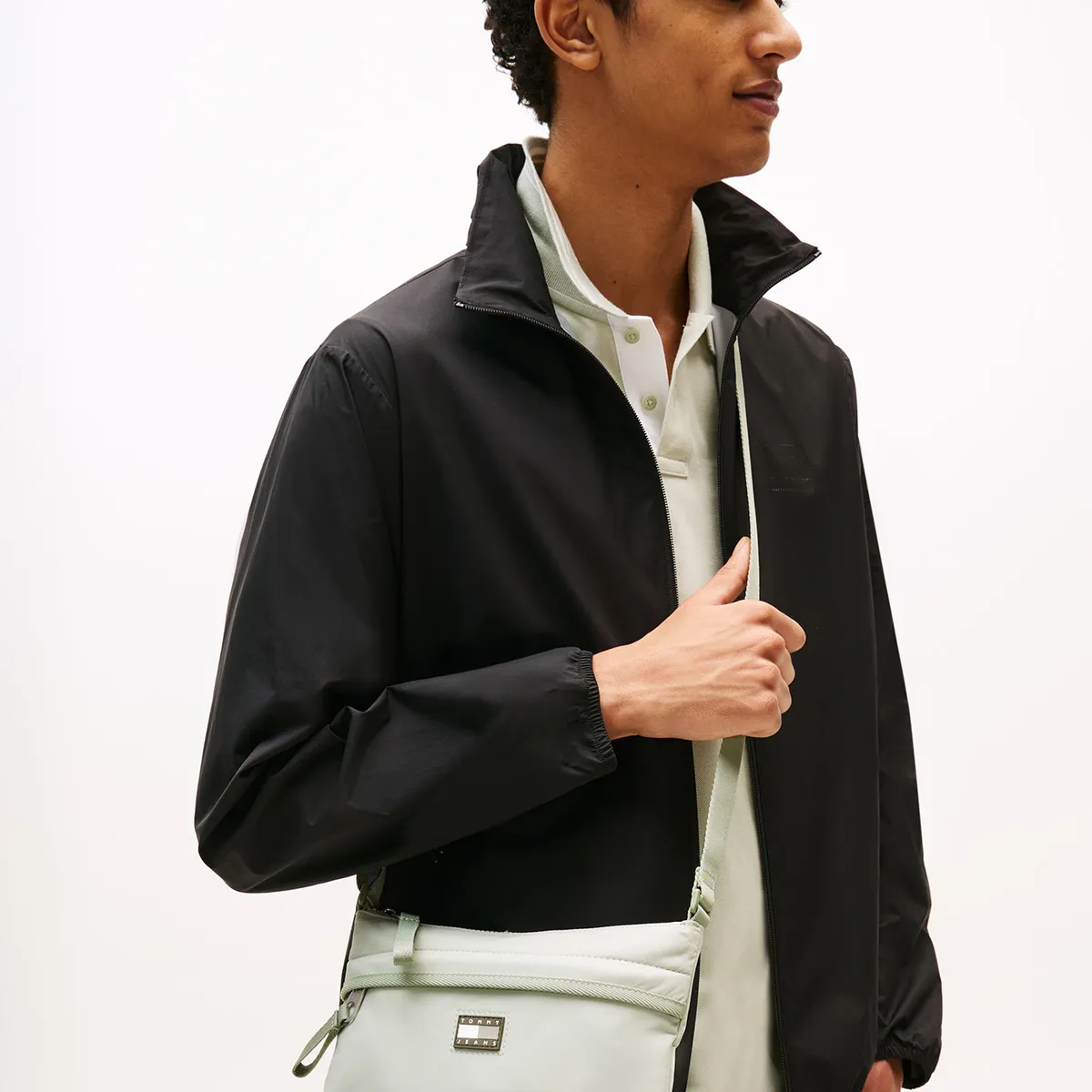 TOMMY HILFIGER - Bolso Urban Con Logo Engomado Verde Tommy Jeans