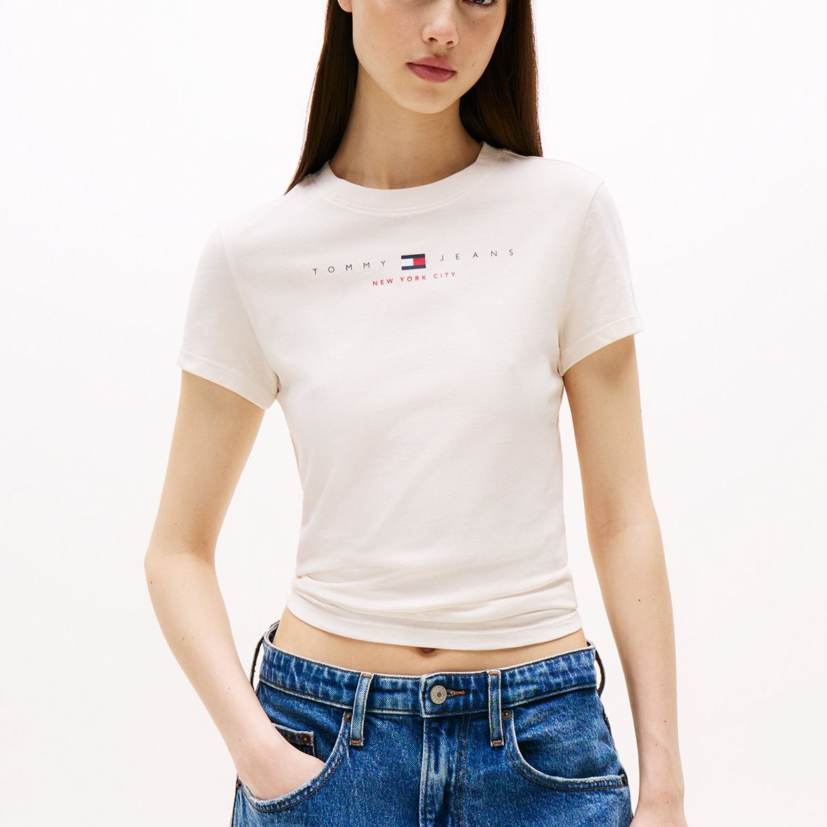 TOMMY HILFIGER - Polera Slim Fit Con Logo Lineal Blanco Tommy Jeans