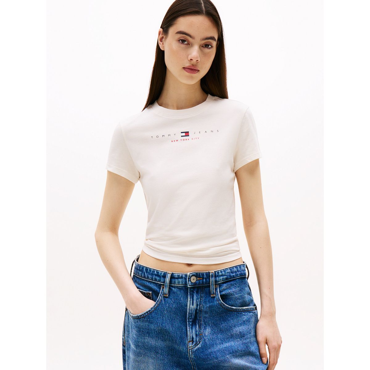 TOMMY HILFIGER - Polera Slim Fit Con Logo Lineal Blanco Tommy Jeans