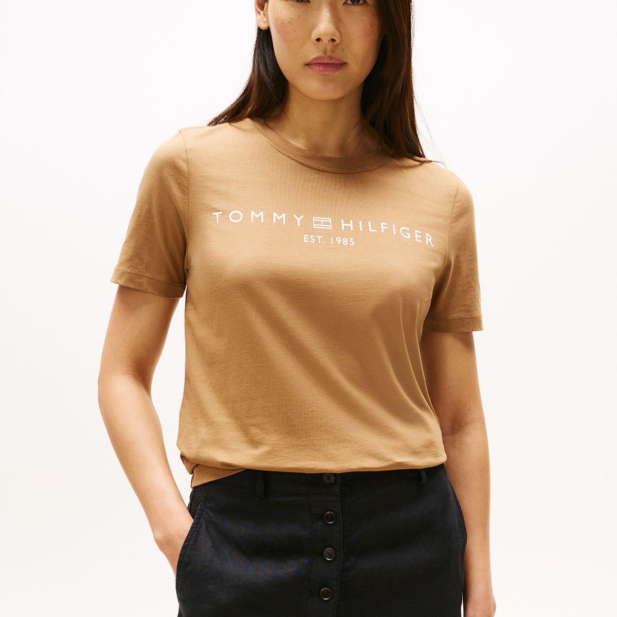 TOMMY HILFIGER - Polera Signature Con Logo Café Tommy Hilfiger