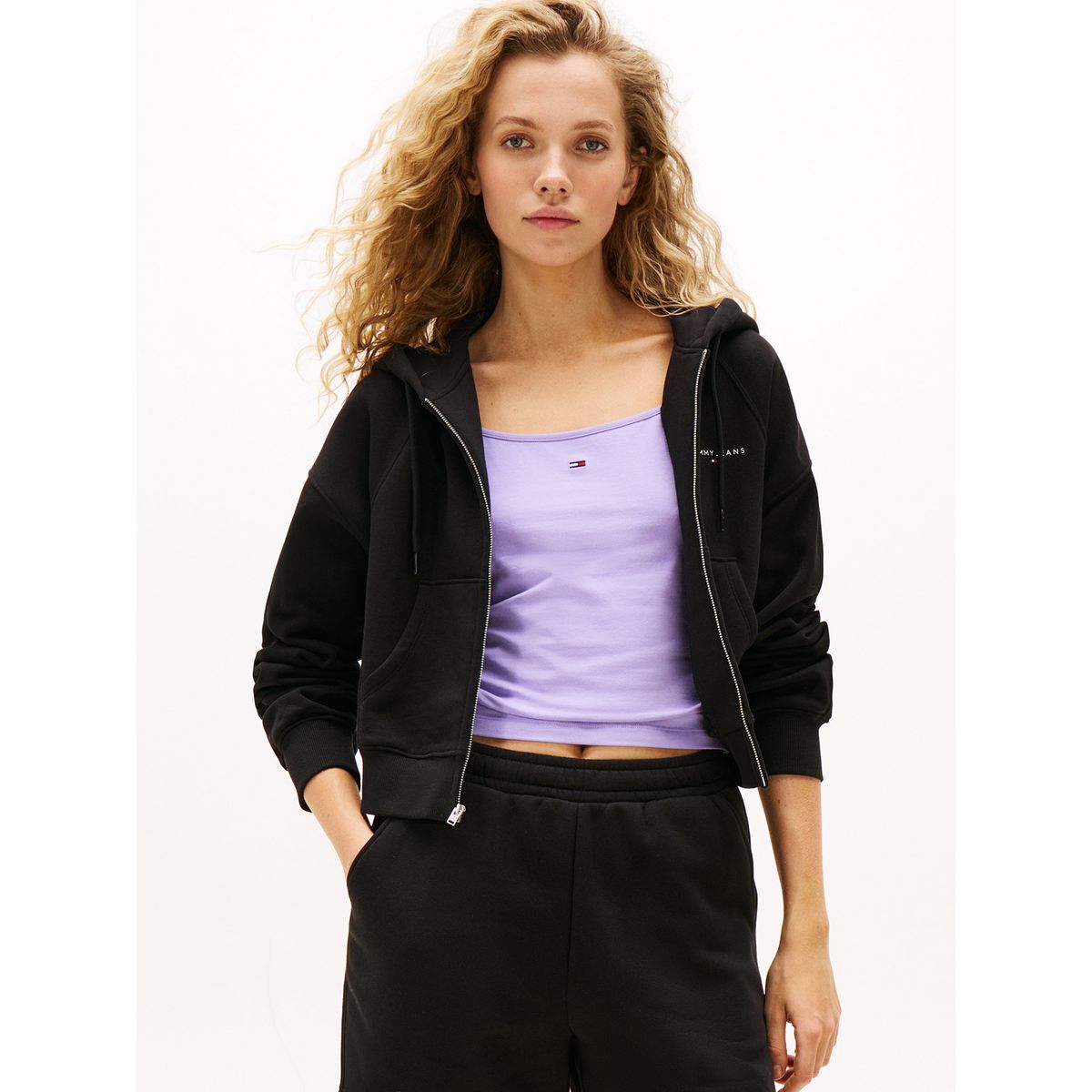 TOMMY HILFIGER - Polerón Hoodie Cropped Con Logo Negro Tommy Jeans