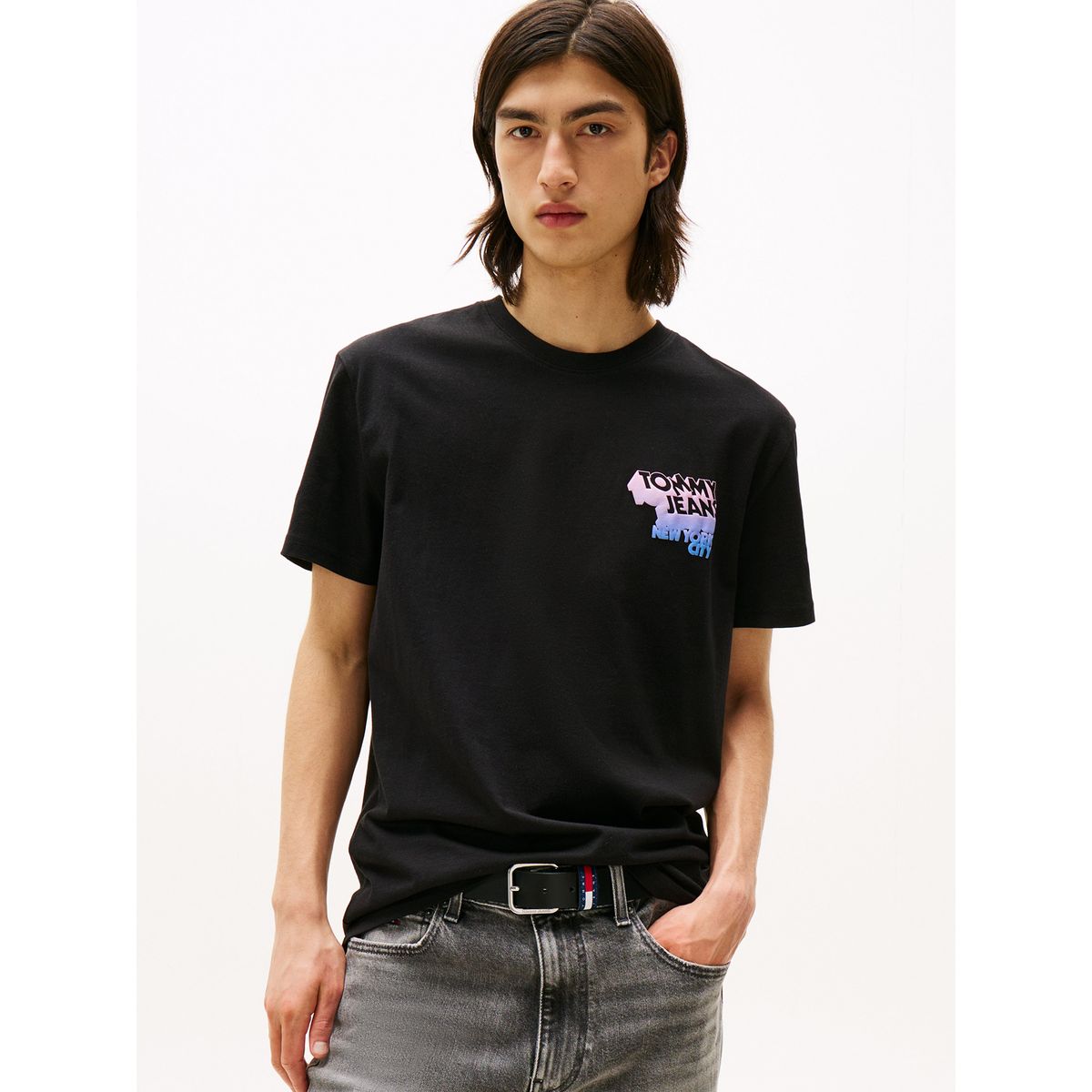 TOMMY HILFIGER - Polera Stack Con Logo Gráfico Negro Tommy Jeans