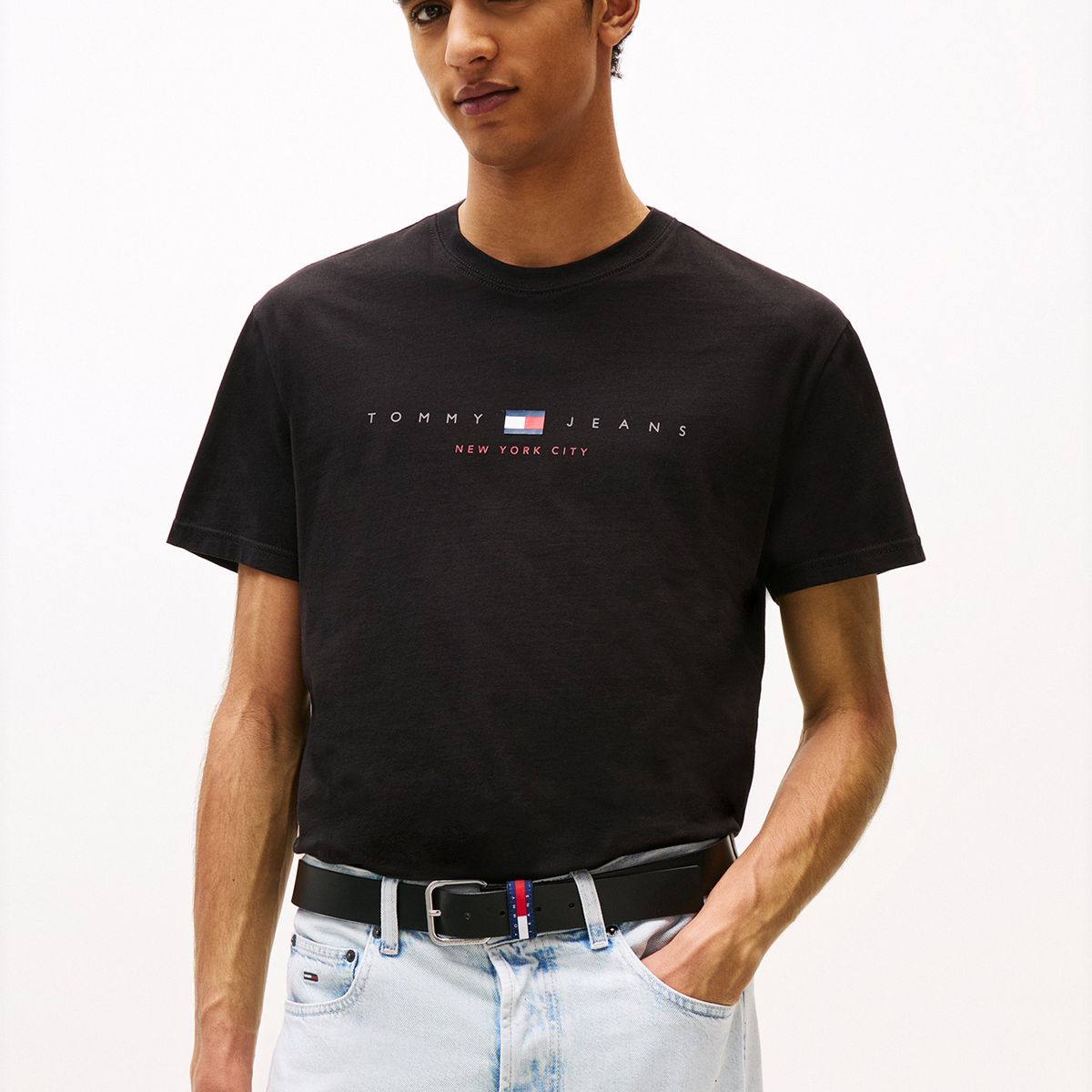 TOMMY HILFIGER - Polera Flag Linear Logo Negro Tommy Jeans