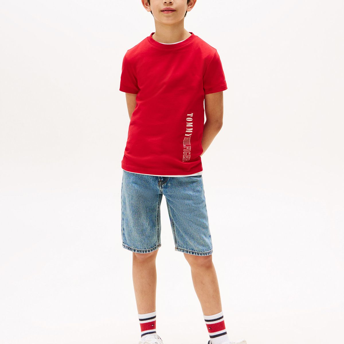 TOMMY HILFIGER - Polera Con Logo Gráfico Rojo Tommy Hilfiger