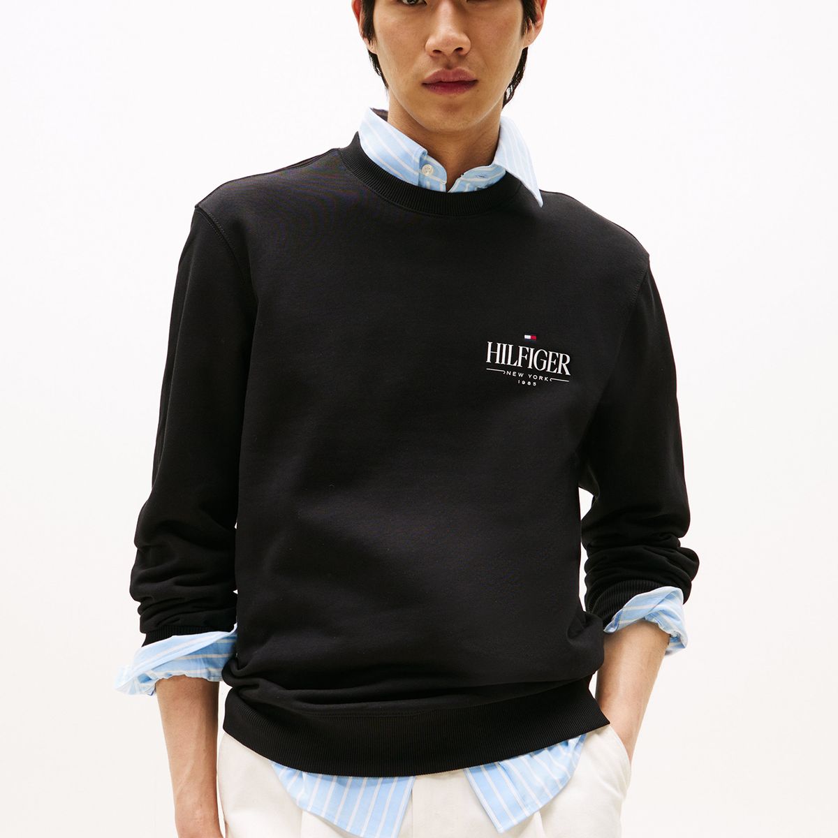 TOMMY HILFIGER - Polerón Stacked Con Logo Negro Tommy Hilfiger