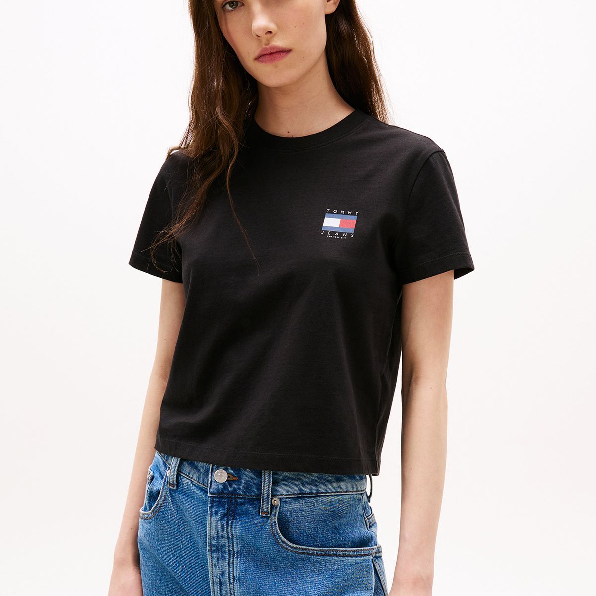 TOMMY HILFIGER - Polera Con Logo En La Parte Trasera Negro Tommy Jeans